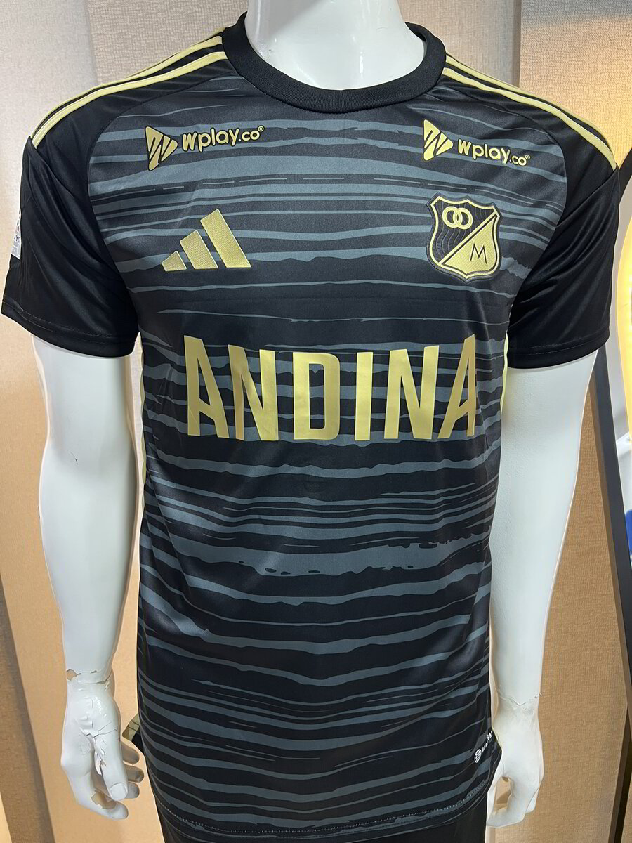 MILLONARIOS VISITANTE 25/26