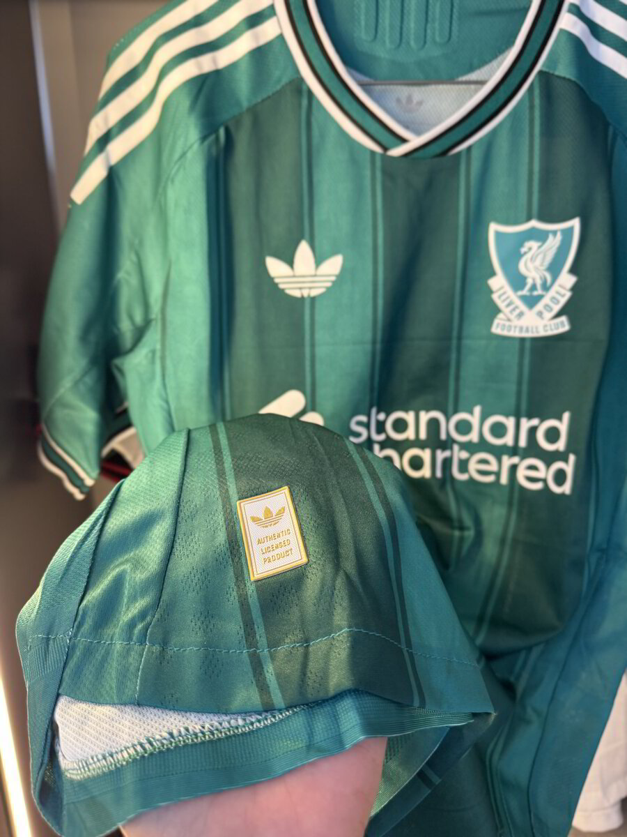 LIVERPOOL 3ª EQUIPACION