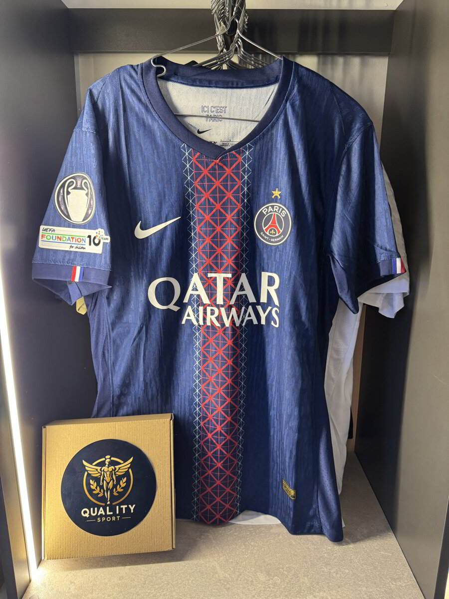 PARIS SAINT-GERMAIN LOCAL 25/26