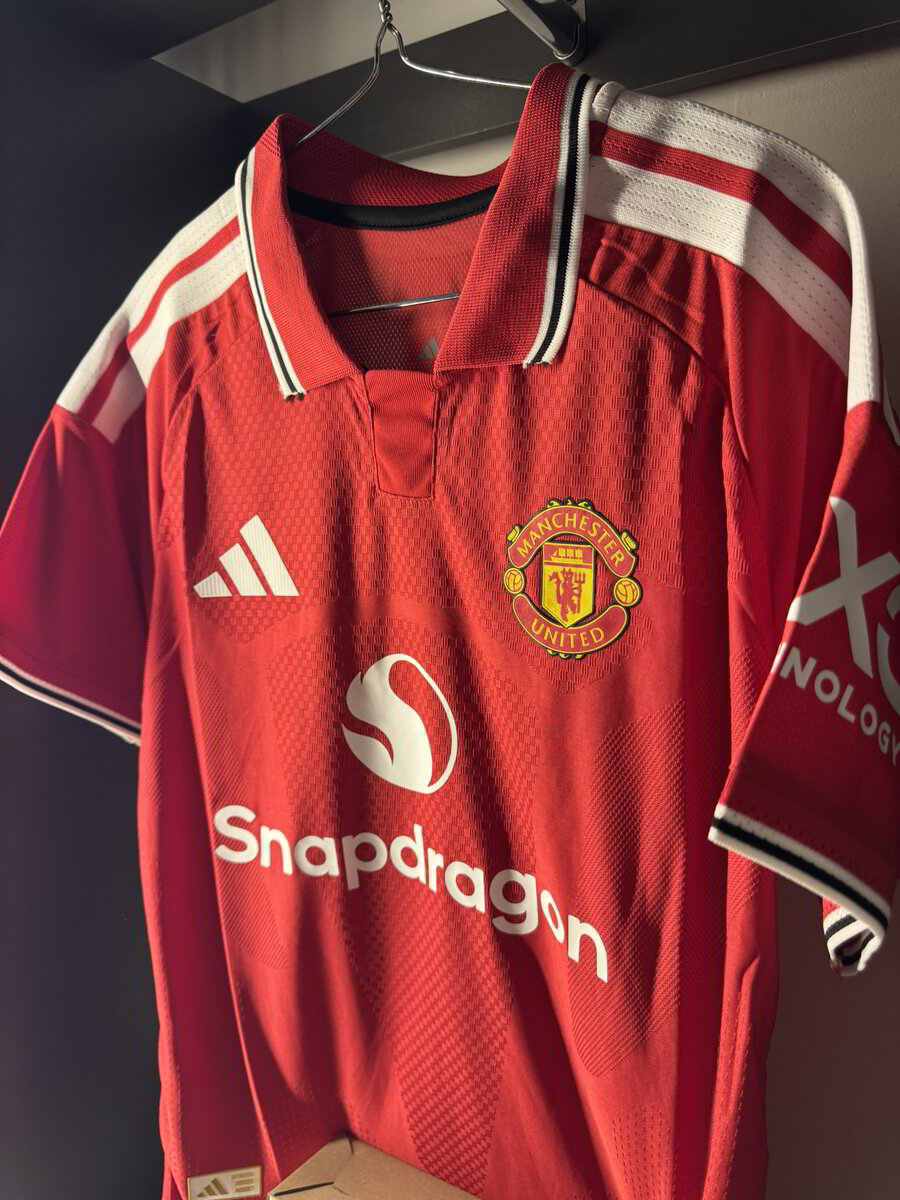 MANCHESTER UNITED LOCAL 26/27