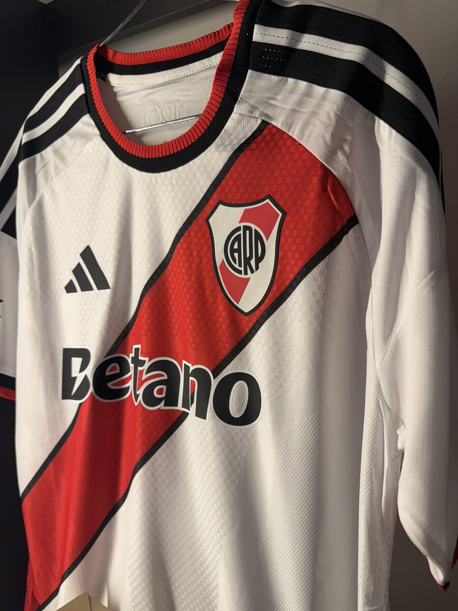 RIVER PLATE LOCAL 26/27
