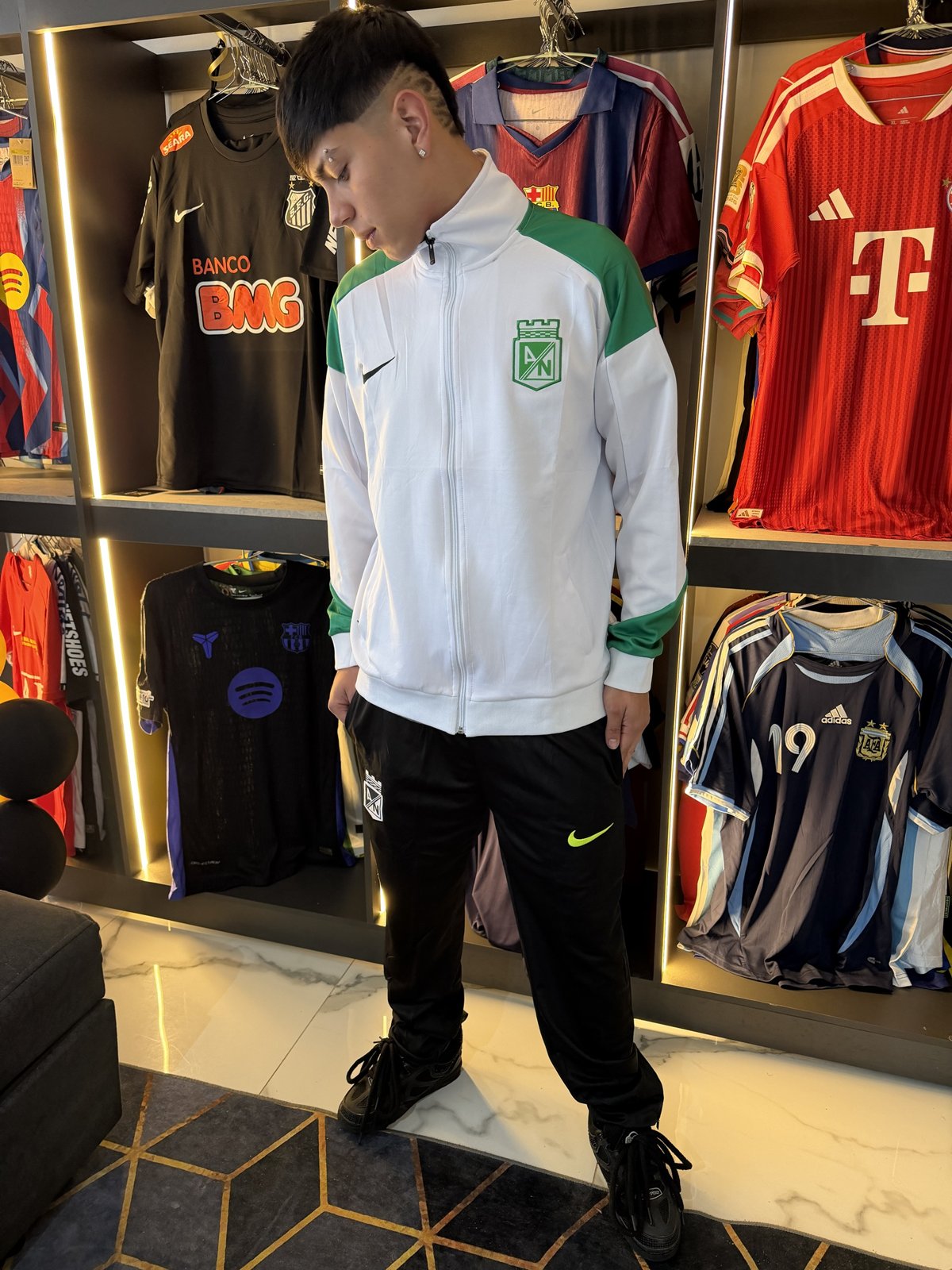 SUDADERA PRESENTACIÓN ATLÉTICO NACIONAL