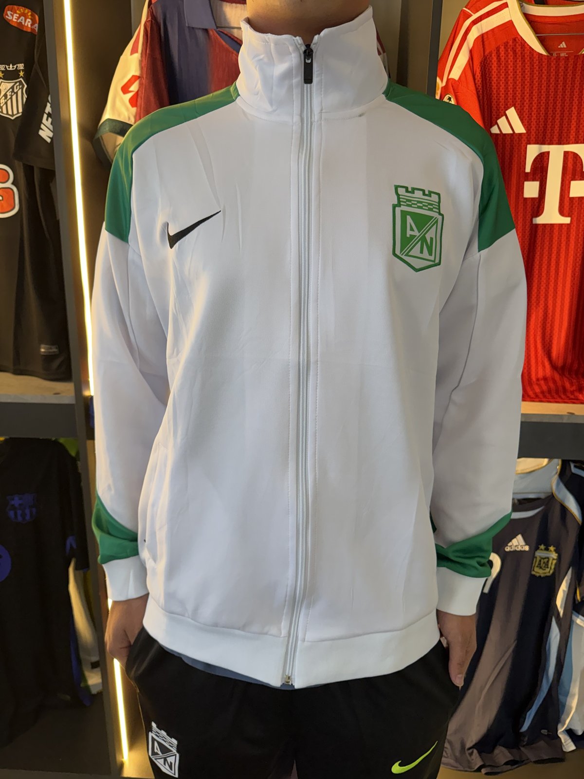 SUDADERA PRESENTACIÓN ATLÉTICO NACIONAL