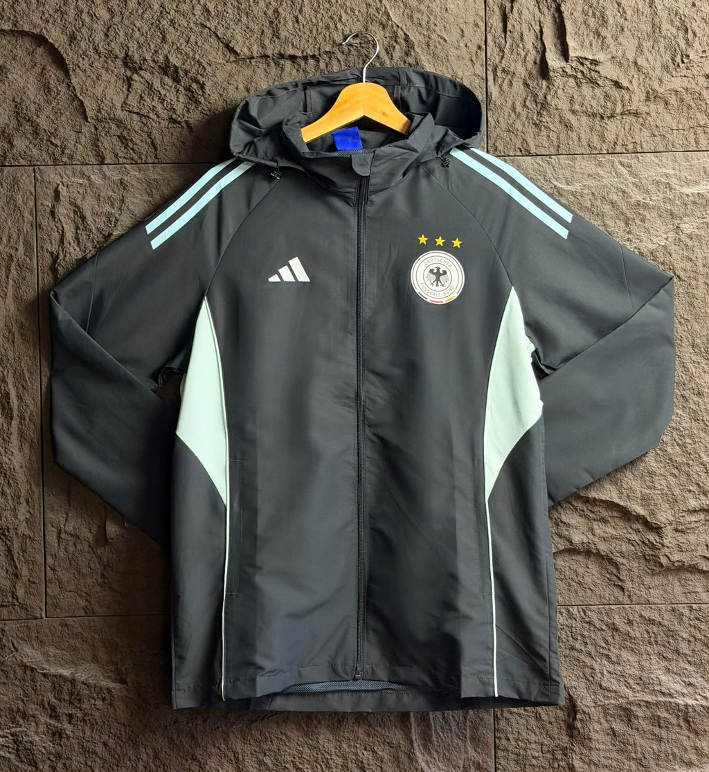 CHAQUETA ROMPEVIENTOS ALEMANIA