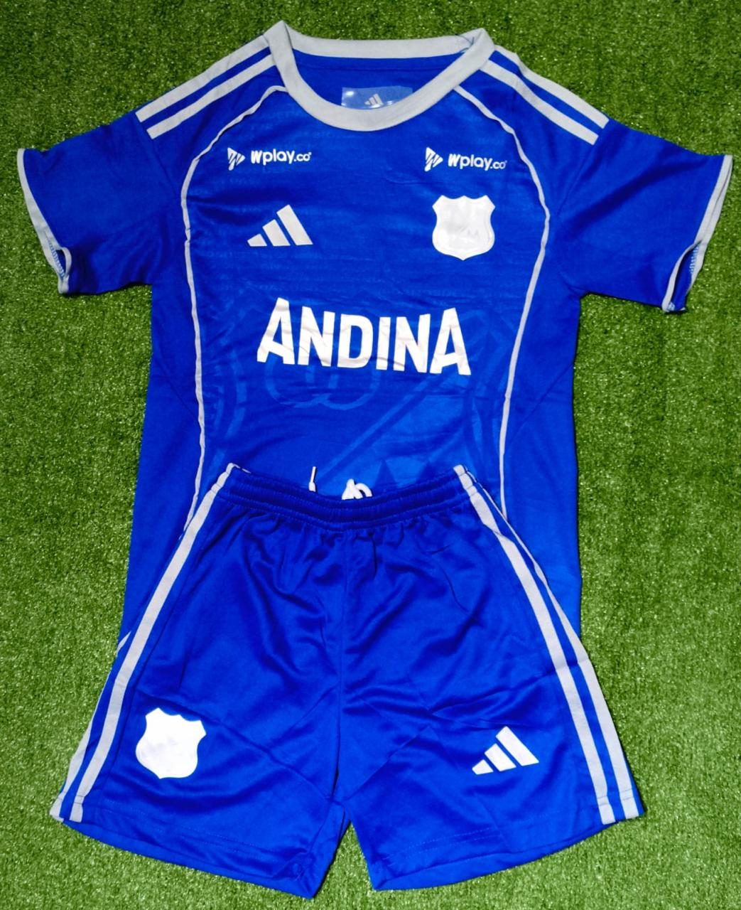 UNIFORME NIÑO MILLONARIOS LOCAL